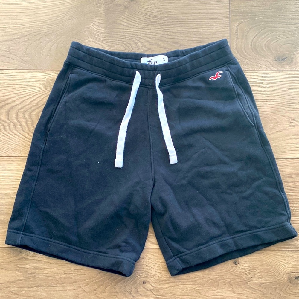 Hollister Shorts Men’s